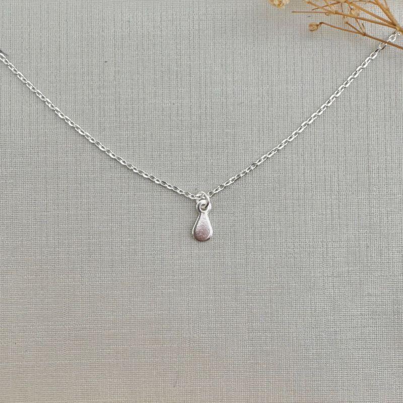 09.2323.0.S - (45) Colar de elos ovais mini com pingente de gota em chapa