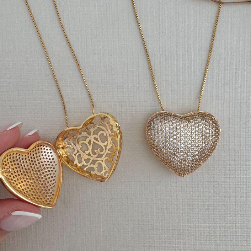 09.2331.1.O - (43) Colar de veneziana com pingente coração gigante cravejado relicario