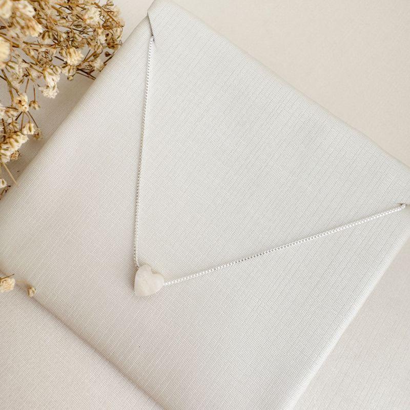 09.2349.15.S - (40) Colar veneziana com pingente interno em coração resinado