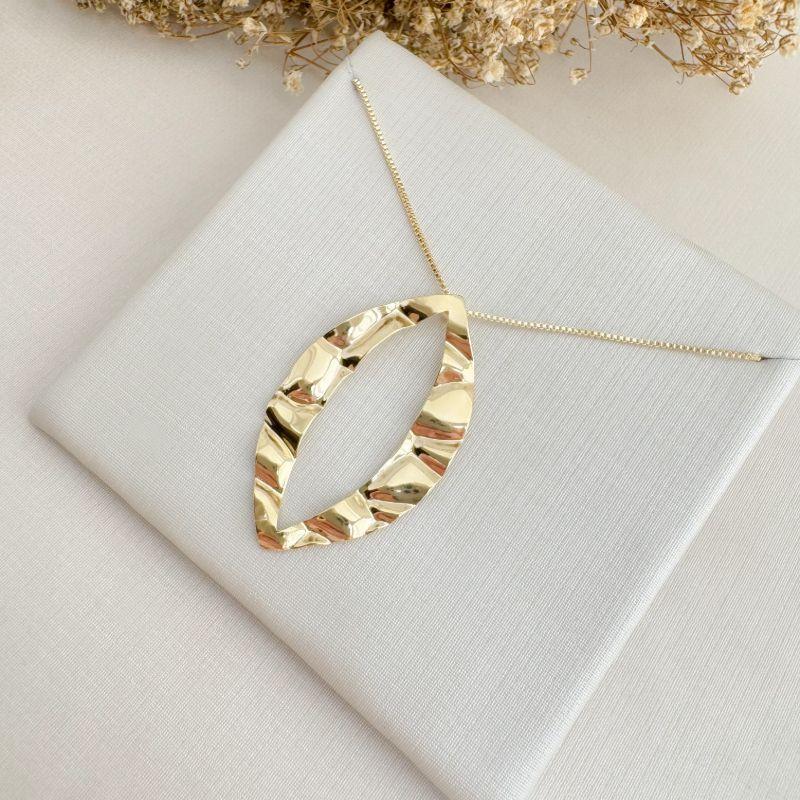 09.2360.0.O - (45) Colar veneziana com pingente grande formato navete em efeito orgânico