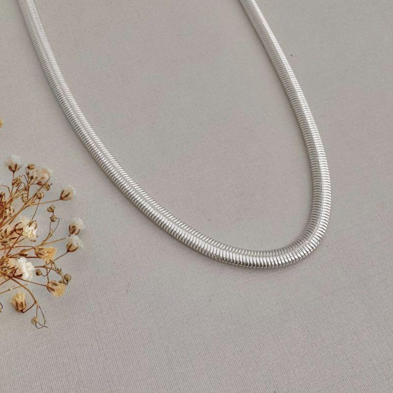 10.0346.0.S - (35)(V1) Colar salamandra de 0,3cm liso classica