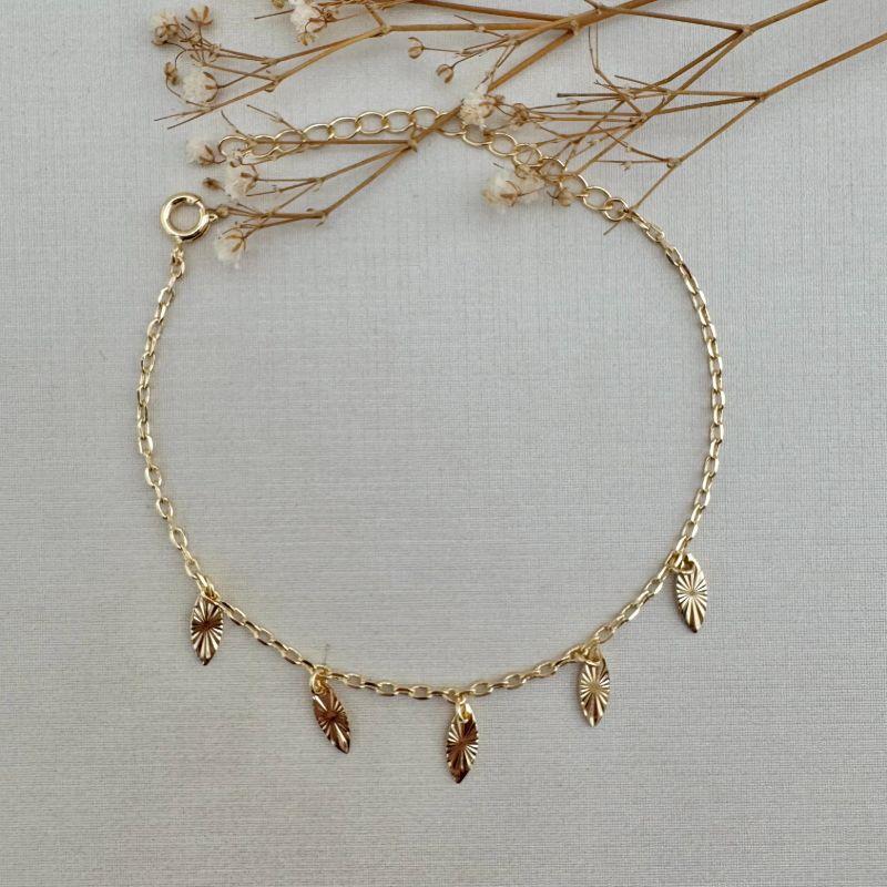 12.2161.0.O - Pulseira de elos ovais com cinco pingente em navetes com efeito raios