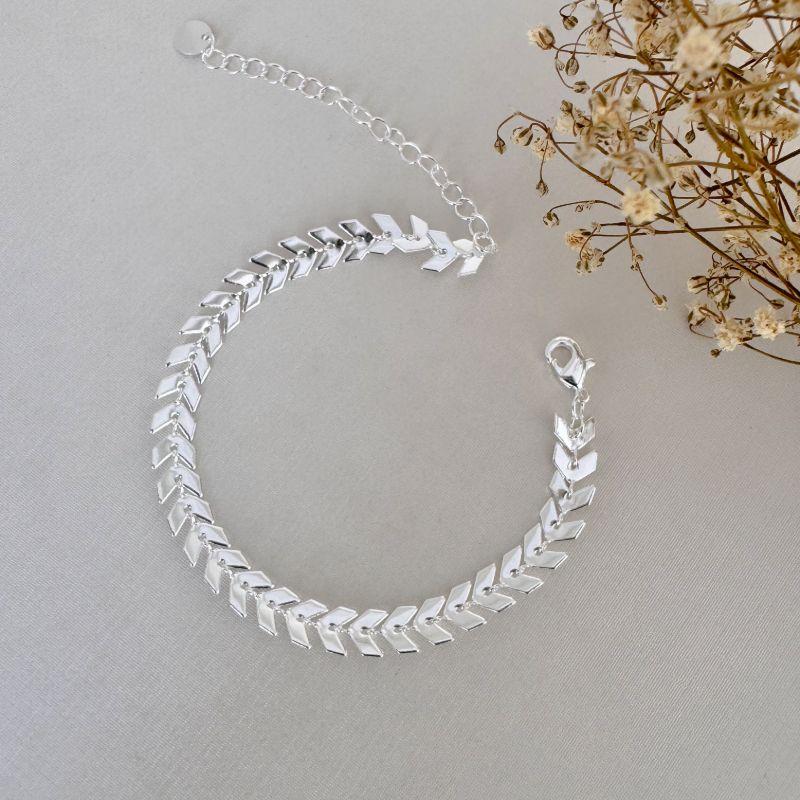 12.2182.0.S - Pulseira de chapa em seta retas polidas lisas