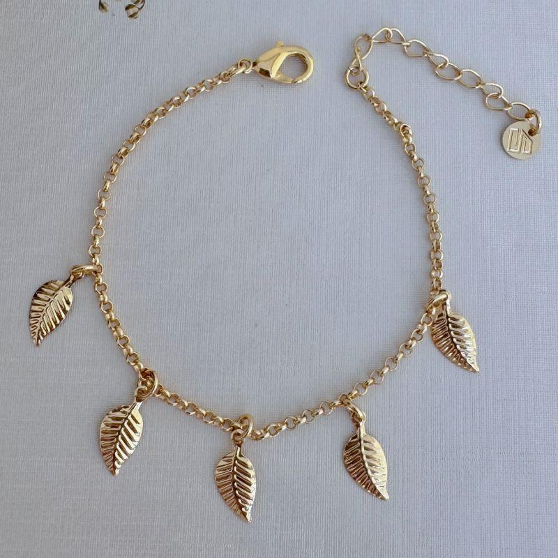 12.2194.0.O - Pulseira de elos português com pingente de folhas lisas