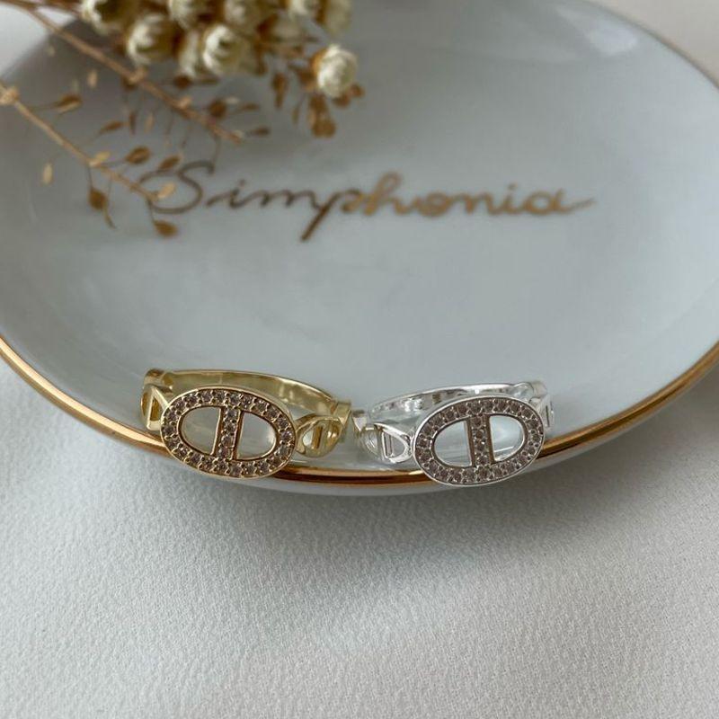 03.2221.1.S - (17) Anel de aro em elos marine com central gigante cravejado