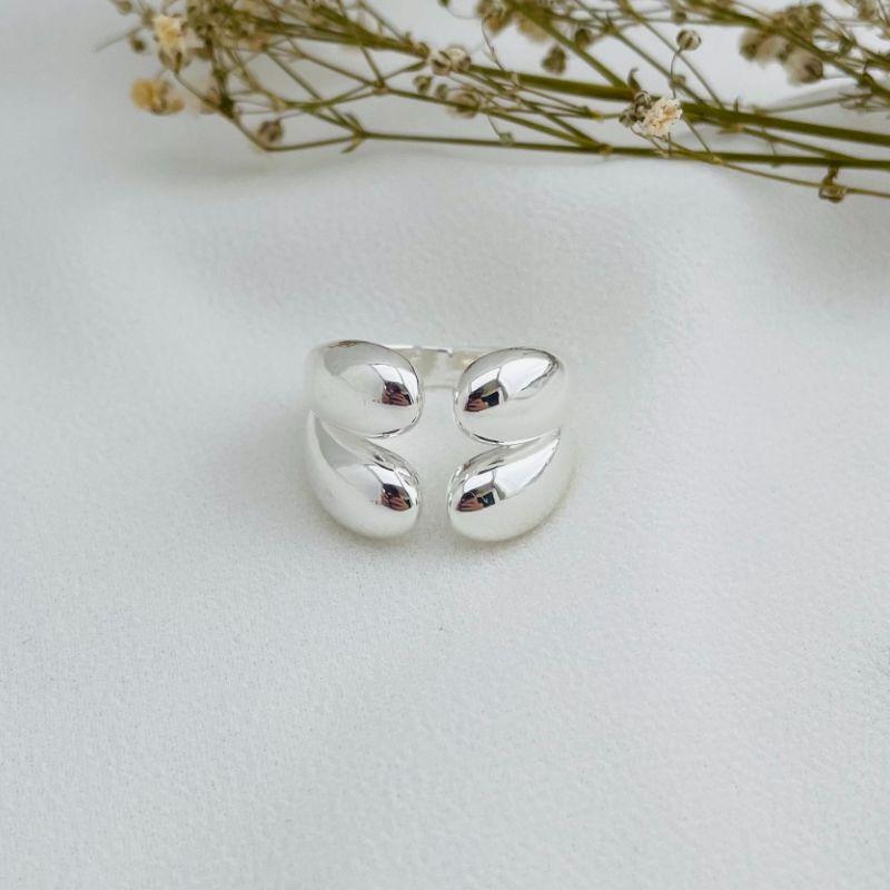 03.2230.0.S - (18 ao 20) Anel aberto liso com duas gotas em cada lado que se encontram