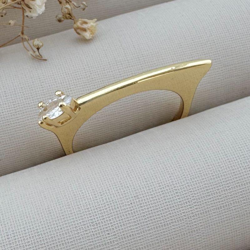 03.2245.1.O - (15) Anel de aro com parte superior larga e pont de luz navete na ponta