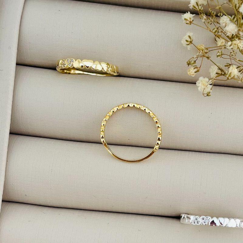 03.2252.1.O - (13) Anel estilo aparador em mini corações com centrais cravejados