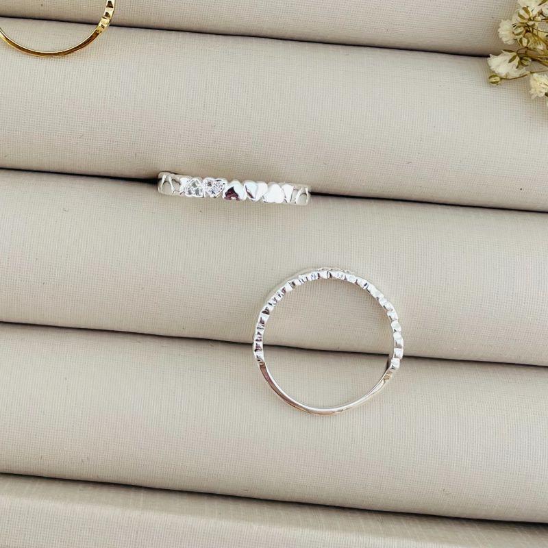 03.2252.1.S - (16) Anel estilo aparador em mini corações com centrais cravejados