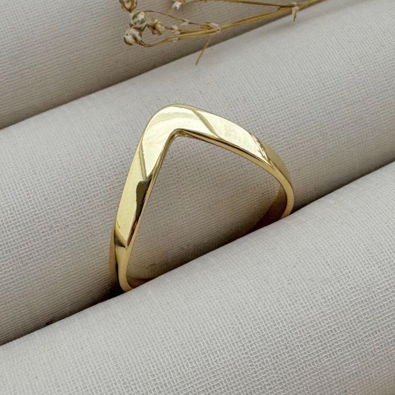 03.2253.O.O - (17) Anel de aro fita lisa em mini V superior