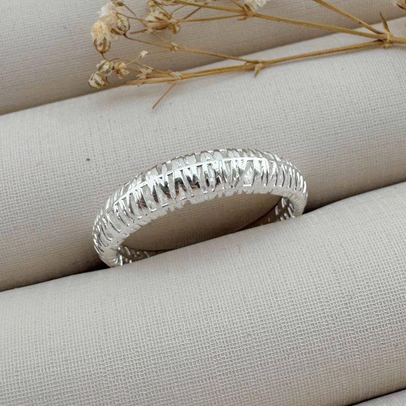 03.2263.0.S - (22) Anel estilo aliança alta em múltiplos fios lisos