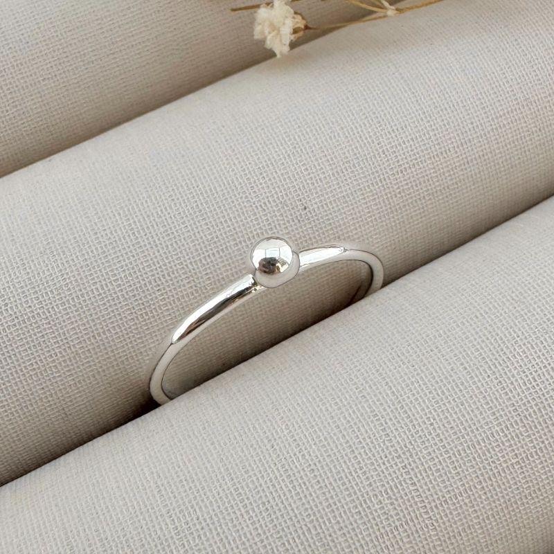 03.2278.0.S - (14) Anel de aro fino liso simples com uma bolinha lisa