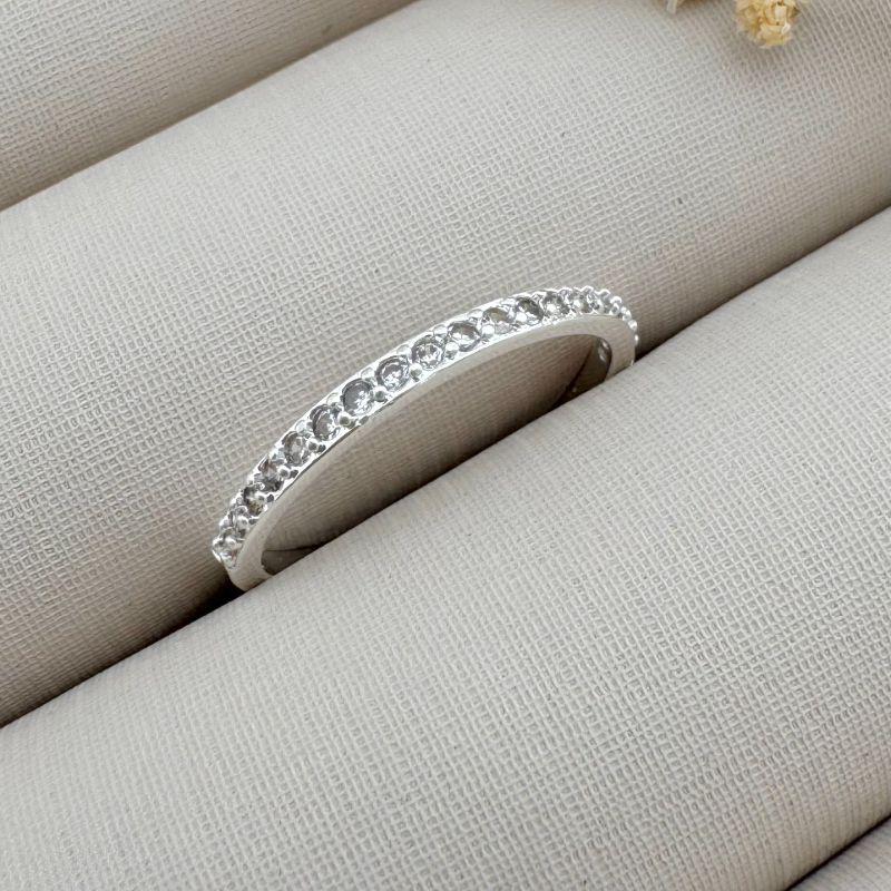 03.2296.1.S - (25) Anel de estilo aparador unico cravejado