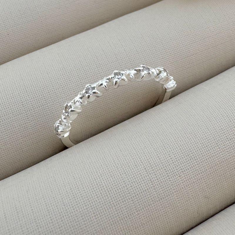 03.2298.1.S - (17) Anel estilo aparador em estrela com micro zircônia central