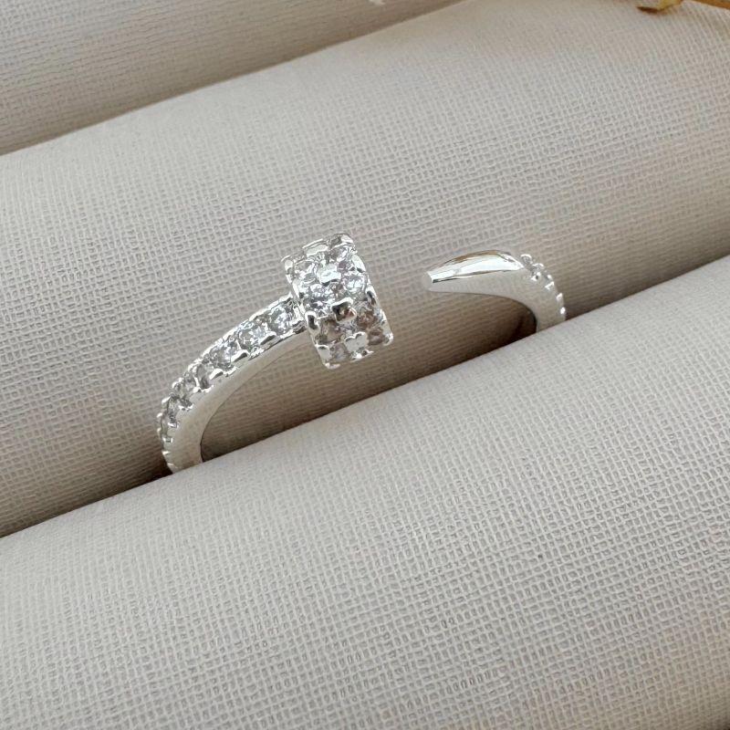 03.2304.1.S - (16 ao 20) Anel aberto de prego fino reto cravejado