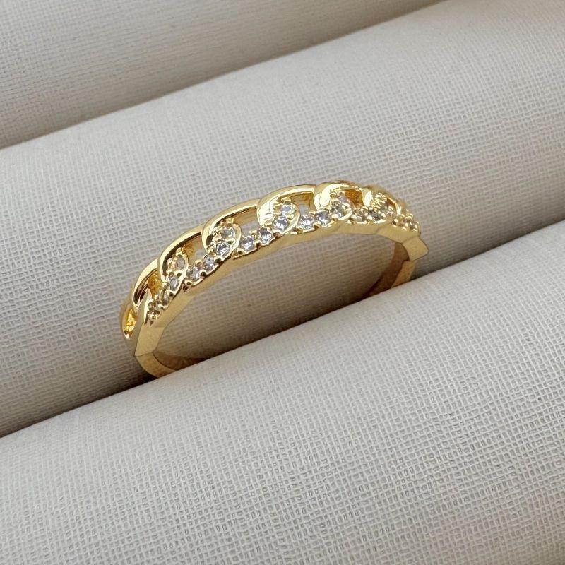 03.2306.1.O - (20) Anel de formato elos simples com um lado cravejado