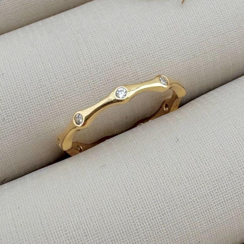 03.2324.1.O - (13) Anel estilo aparador unico pontos de luz em gipsy espaçados em partes lisas