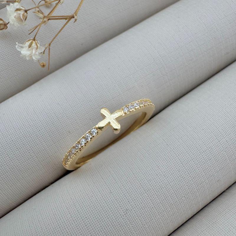 03.2337.1.O - (19) Anel de aro cravejado com cruz de malta lisa central