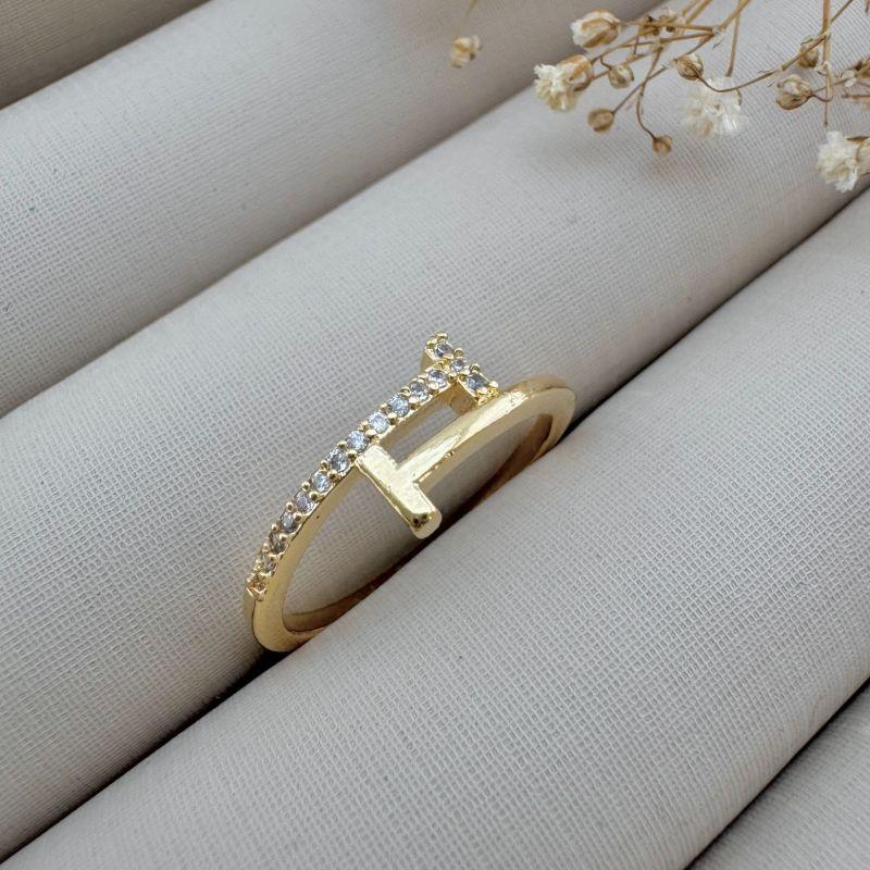 03.2342.1.O - (13) Anel de pregos passados, um lado liso e outro cravejado