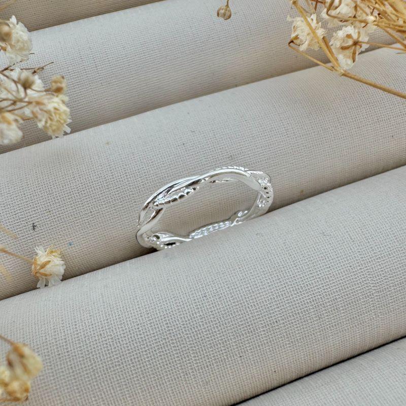 03.2363.0.S - (10) Anel de aro triplo de efeitos diversos entrelaçados