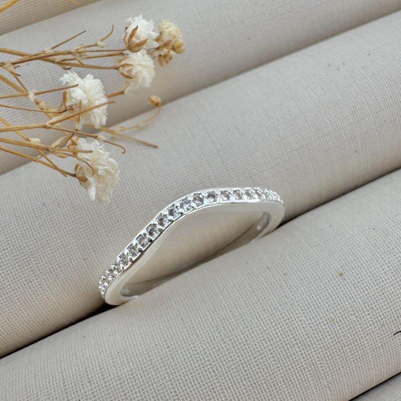 03.2380.1.S - (20) Anel estilo aparador em aro ondulado com mini borda