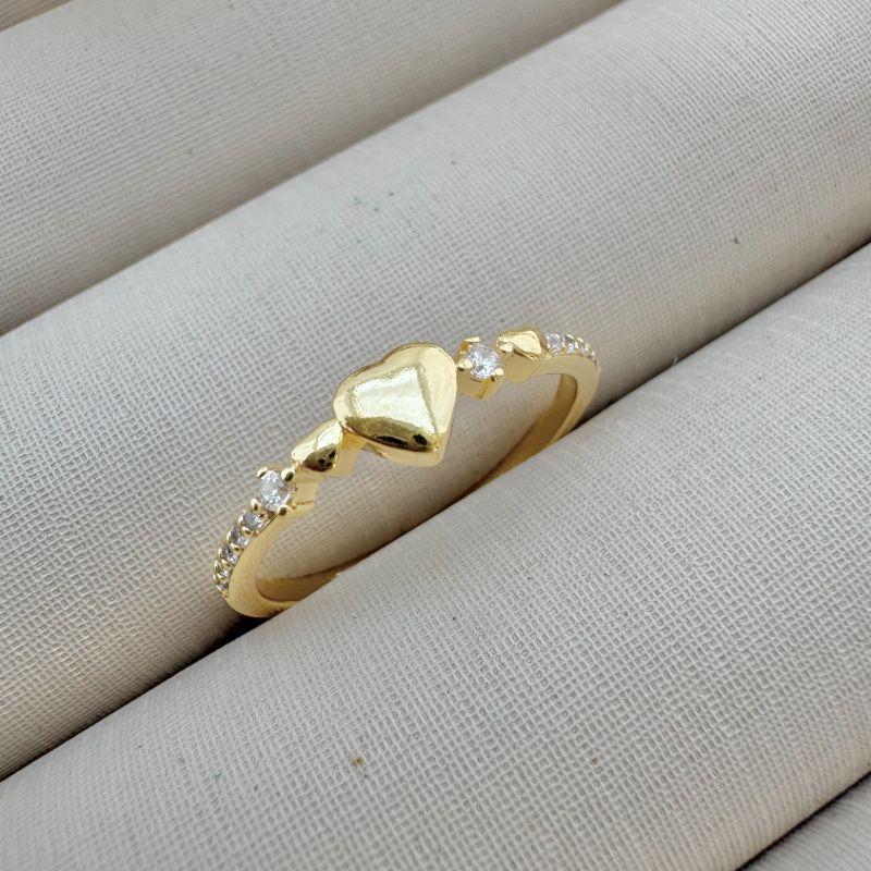 03.2387.1.O - (16) Anel de coração pequeno liso com aro cravejado