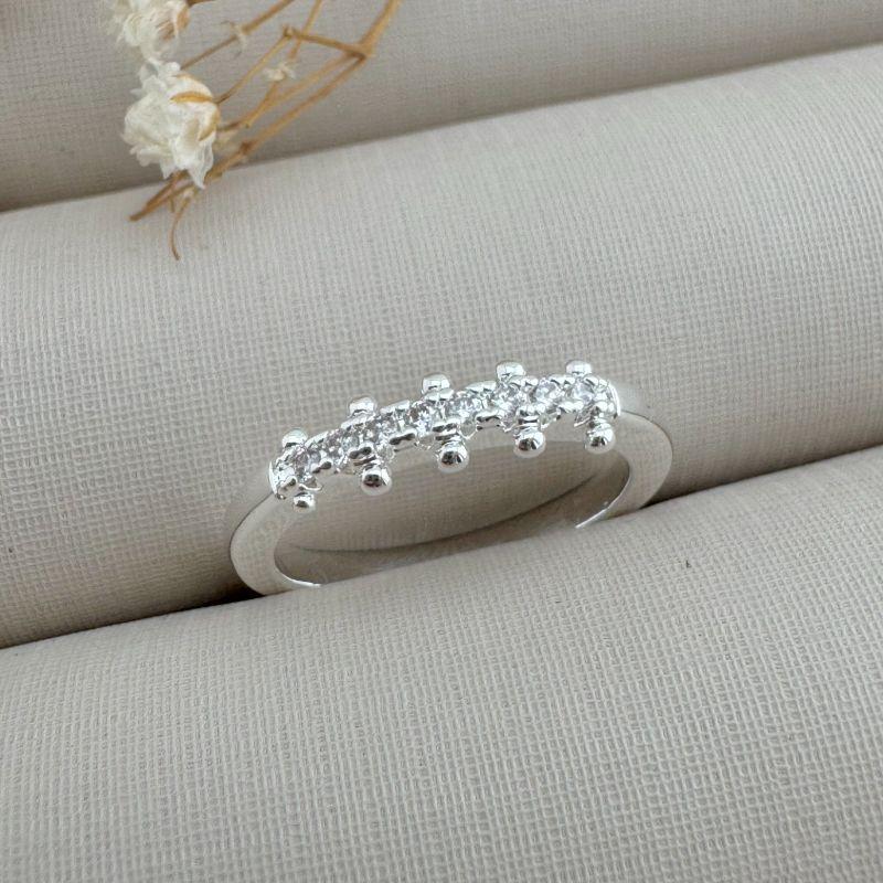 03.2397.1.S - (10) Anel estilo aparador com bolinhas lisas nas laterais