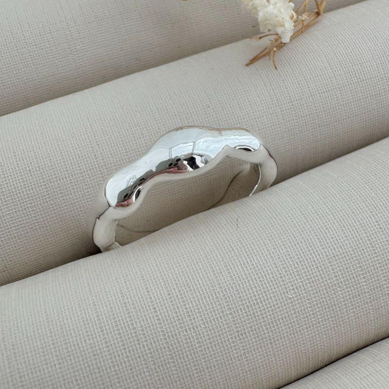 03.2399.0.S - (19) Anel de aro em efeito orgânico liso