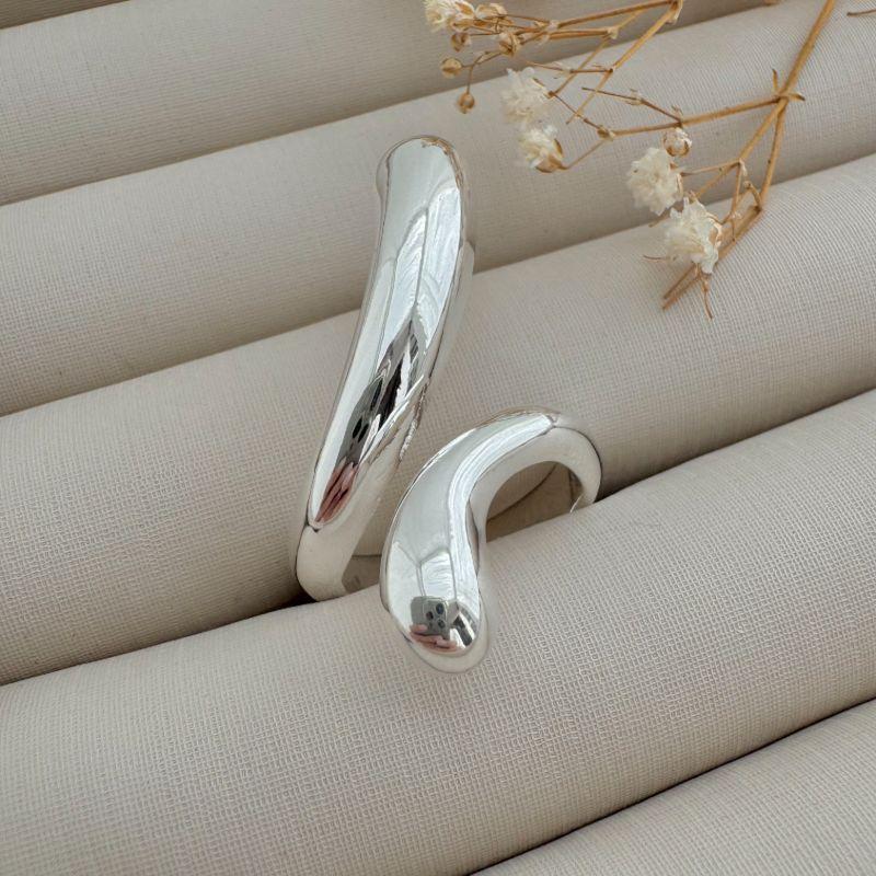 03.2404.0.S - (19) Anel de gotas invertidas longas lisas