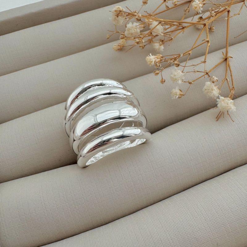 03.2407.0.S - (23) Anel de quatro barras lisas em tamanhos diferentes