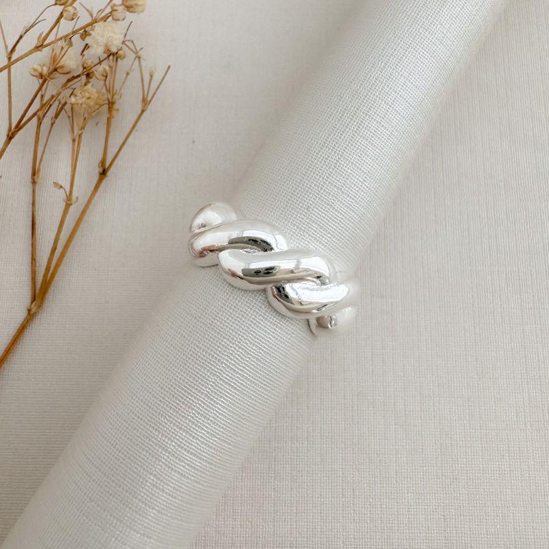 03.2467.0.S - (14) Anel de desenho trança dupla lisa