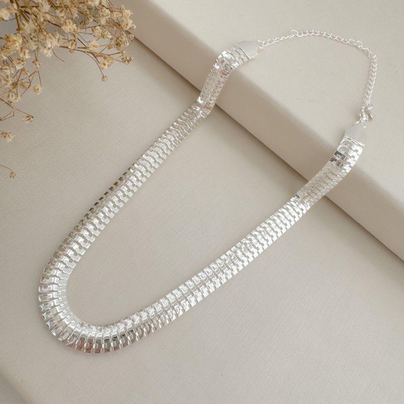 09.2397.0.S - (32) Choker de malha oca em trilho formato Y liso