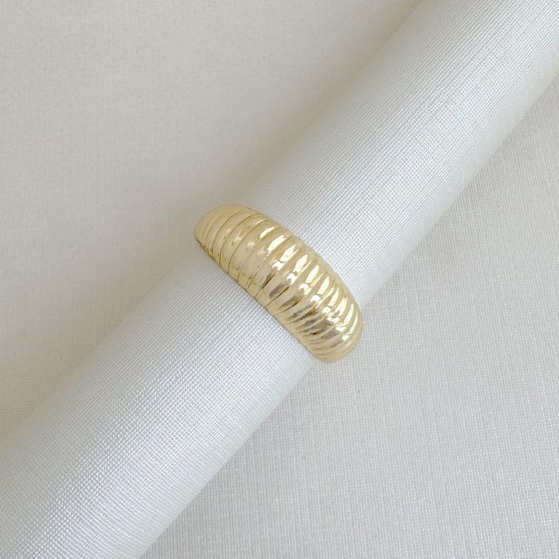 03.2505.0.O - (19) Anel de aro alto em efeito matelassê de barras