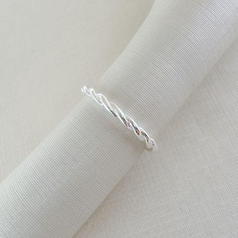 03.2511.0.S - (11) Anel de aro em efeito torcido liso por inteiro