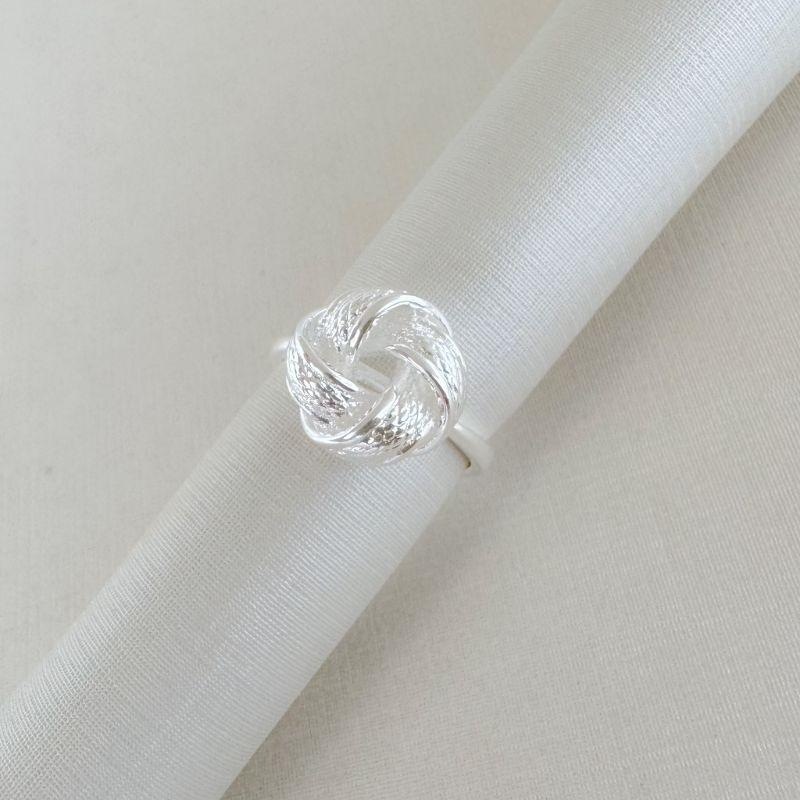 03.2517.0.S - (15) Anel de aro liso com fita trançada em espiral