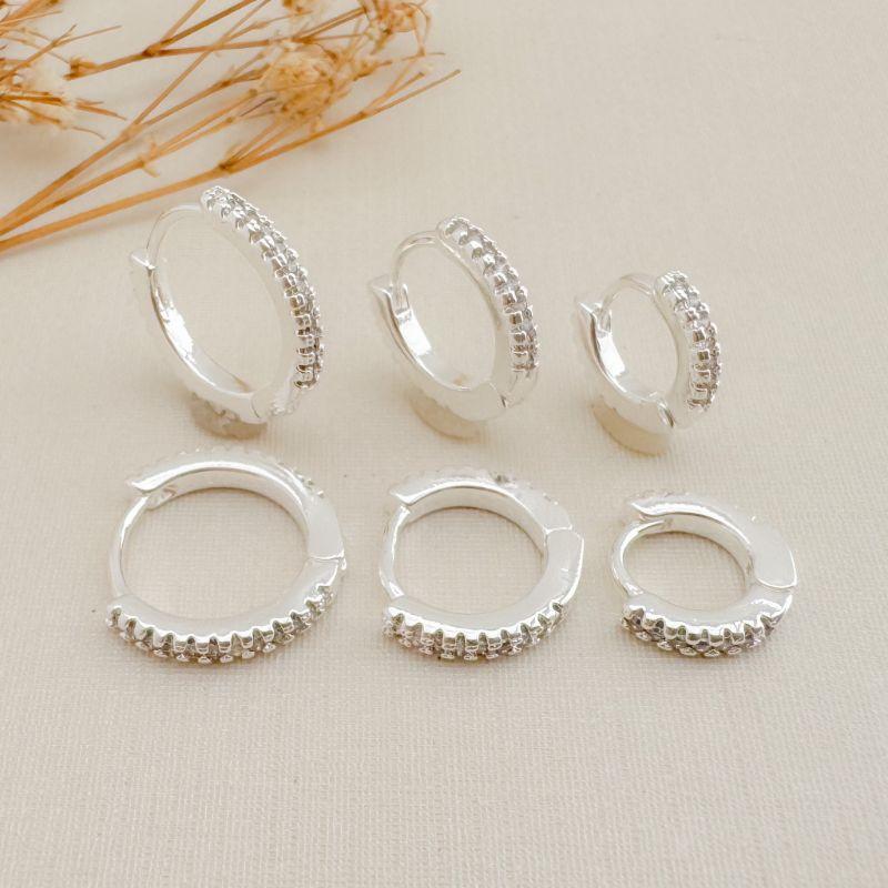 05.3075.1.S - Trio de argola circular com uma coluna de cravação em barras