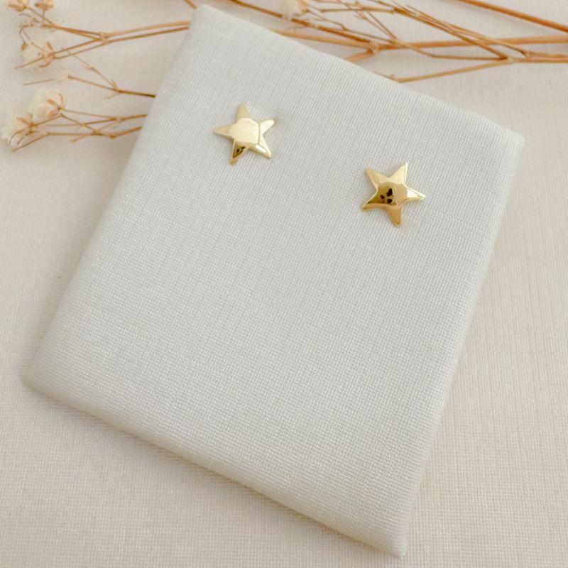 07.2761.0.O - (Tam.G) Brinco formato estrela abaloada em chapa lisa simples