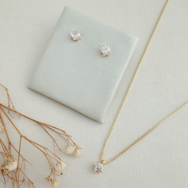 08.0608.1.O - (45) Conjunto ponto de luz quadrado de 4mm em cravação garra