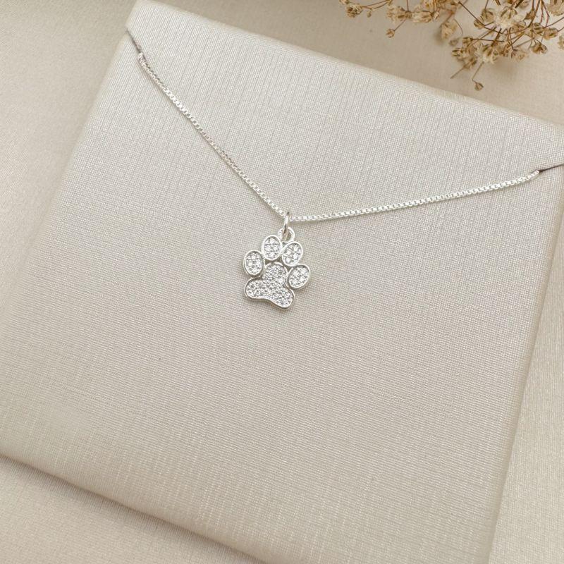 09.2387.1.S - (45) Colar de veneziana com pingente de patinha cravejada