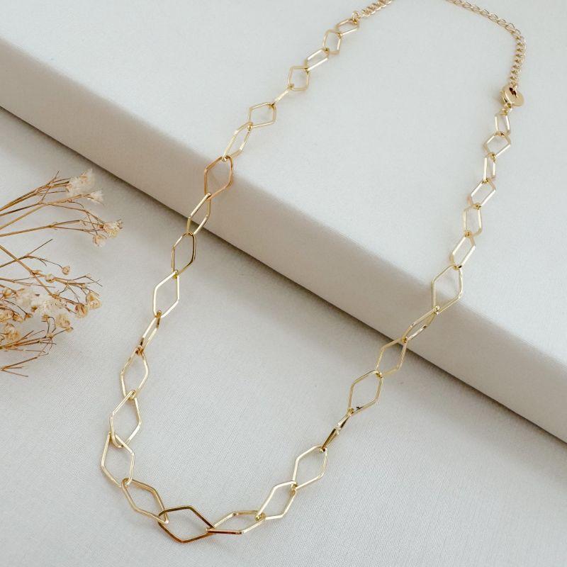 09.23950.O - (32) Choker de elos em formato losangos lisos