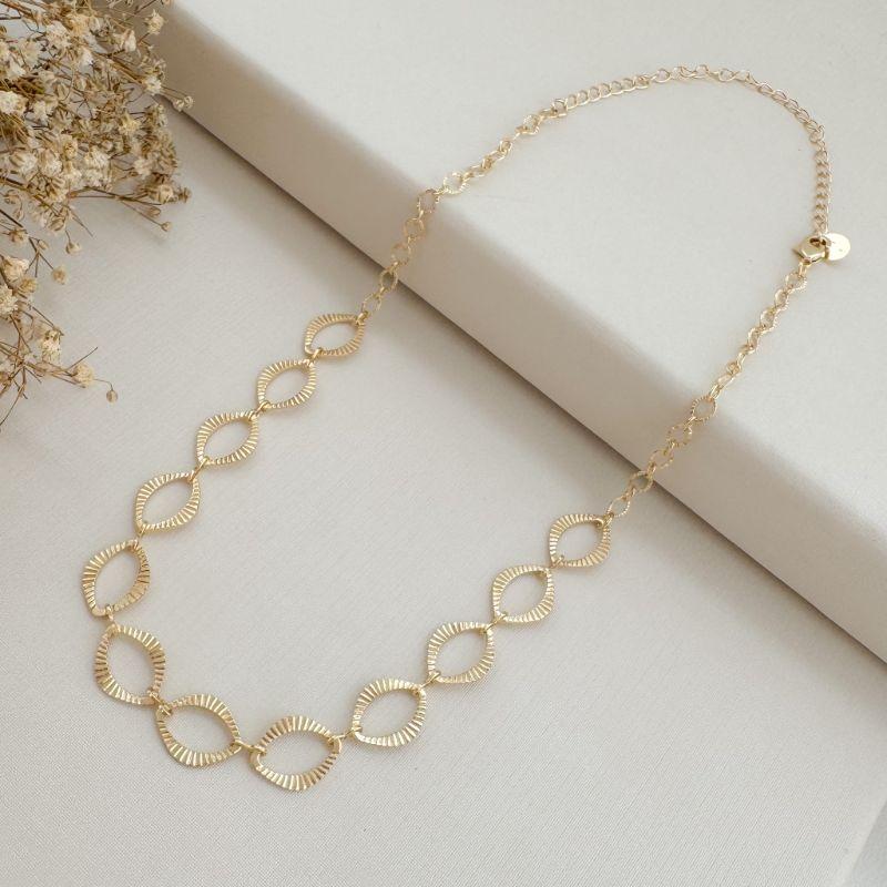 09.2396.0.O - (32) Choker em elos navetes largos lisos em efeito sol