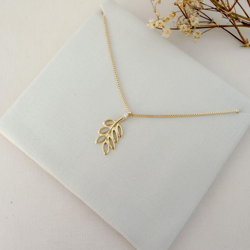 09.2400.1.O - (45) Colar com pingente de silhueta trigo com ponto de luz e parte inferior