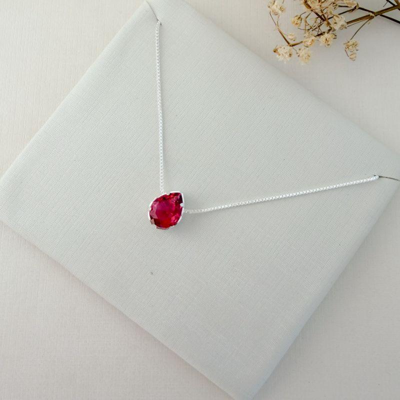 09.2404.6.S - (45) Colar de veneziana com pingente em gota de cravação garras