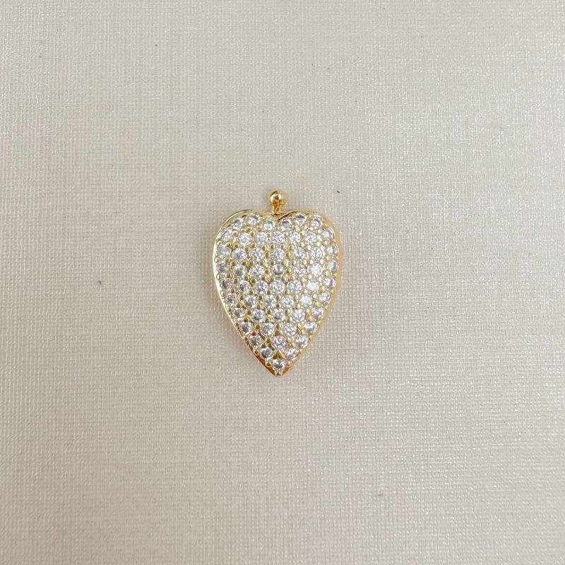 11.0606.1.O - Pingente para corrente de fita em coração longo cravejado