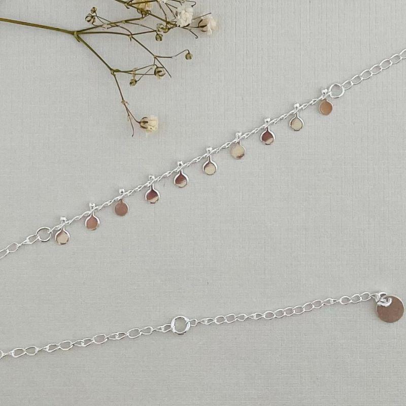 14.0299.0.S - Tornozeleira de elos grumet longos com pingente mini moedas lisas