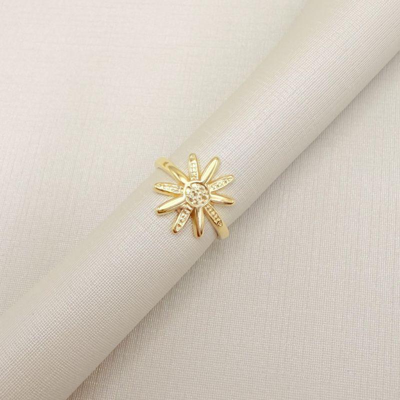 01.0218.0.O - (reg) Anel de mindinho em aro fino com parte superior em flor sol