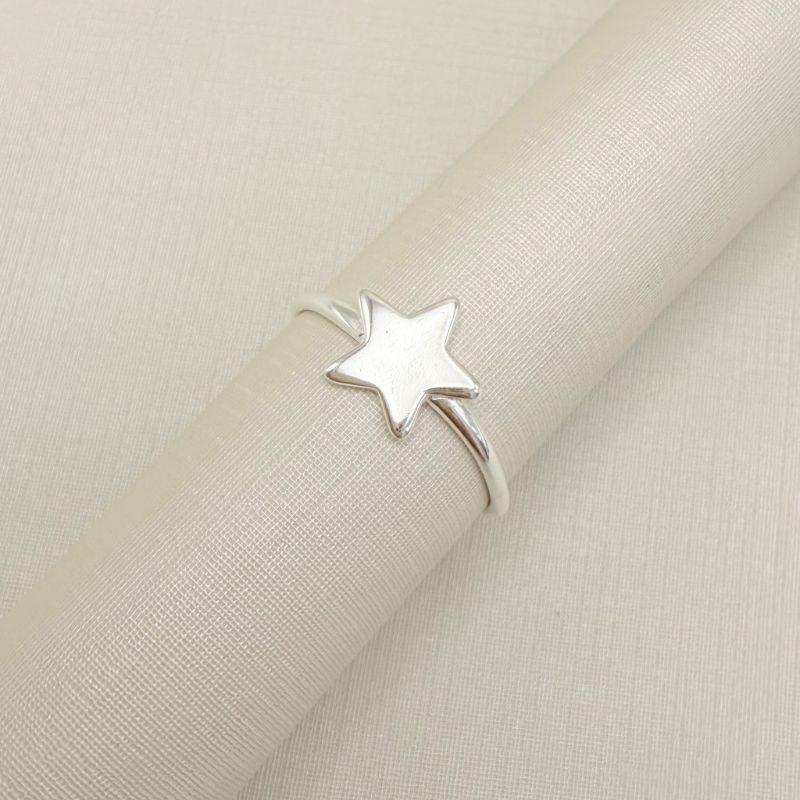 03.2533.0.S - (21) ANle de aro fino com estrela tradicional lisa superior