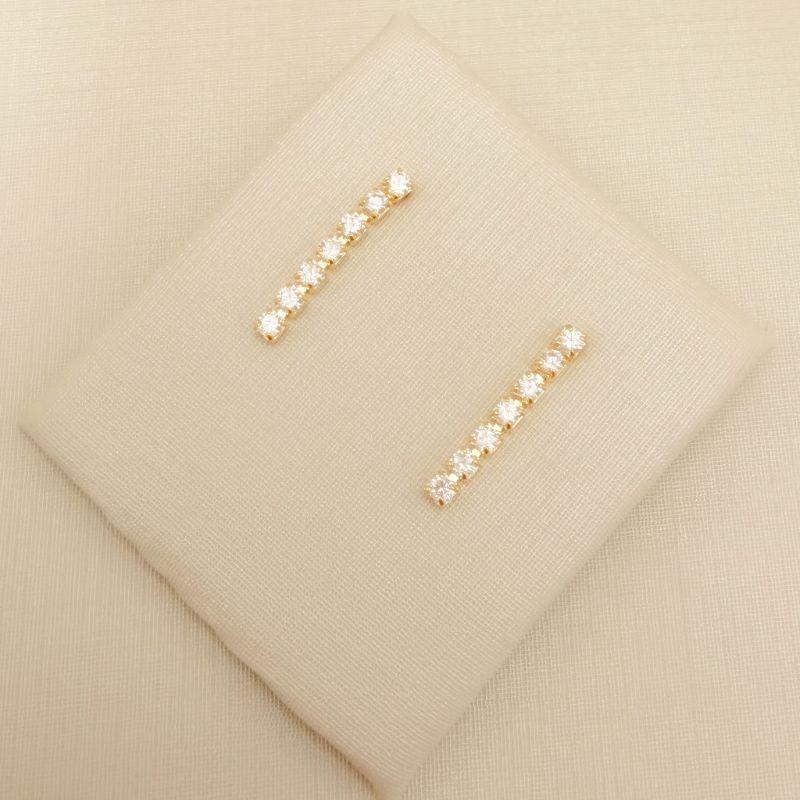 06.1322.1.O - Brinco um fio de zircônia 1,9cm