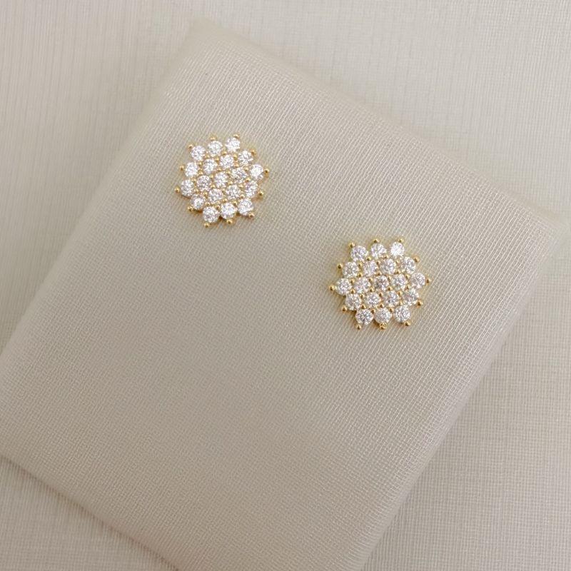 07.2798.1.O - Brinco heptágono cravejado