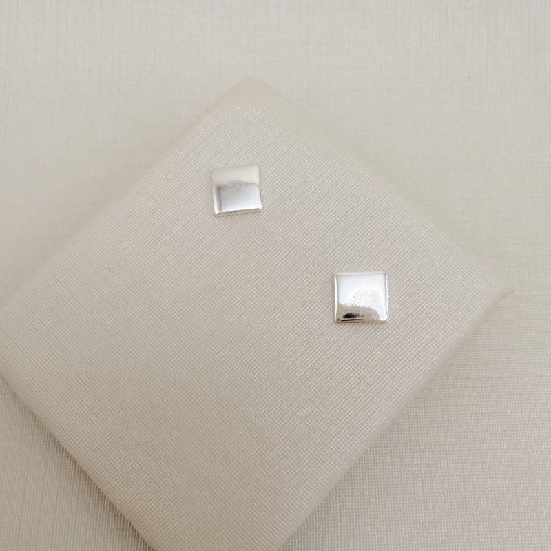 07.2841.0.S - Brinco losango / quadrado liso 7,6mm